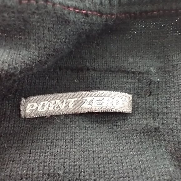 Sweater - Picture 6 of 6